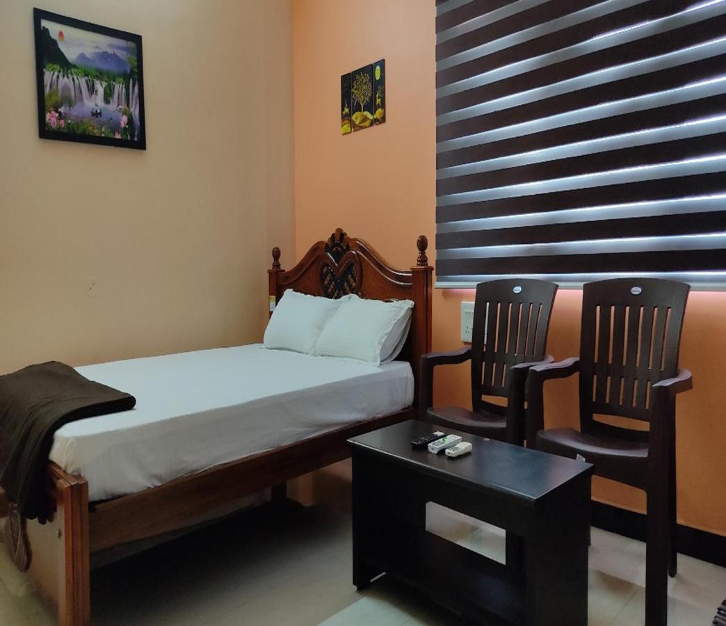 Hotel Jeeva Residency à Thalaivasal Extérieur photo